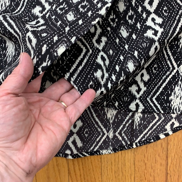 American Eagle Outfitters Long Sleeve Medium - Picture 13 of 16